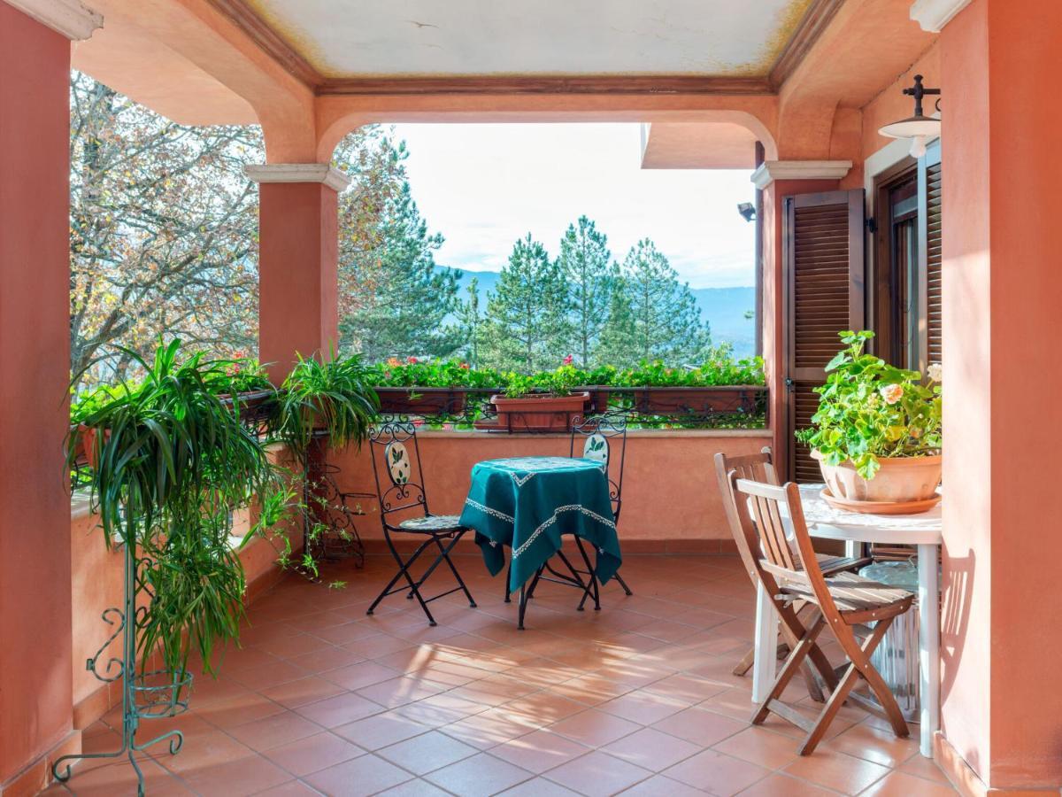 Belvilla By Oyo Villa In Tagliacozzo Exterior foto